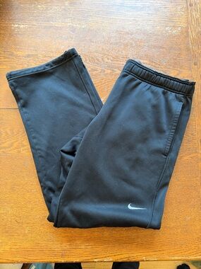 Nike ThermaFit Medium Sweatpants with Silver Swoosh